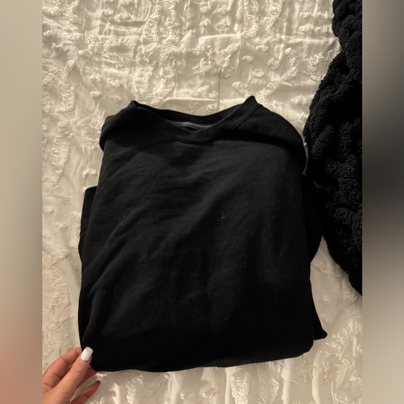 Athletic Works Black Crewneck - Picture 3 of 4